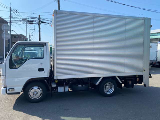 Isuzu Elf 4