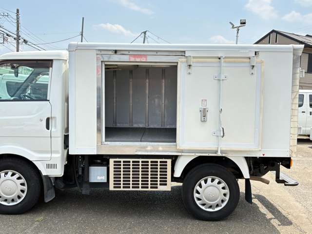 Mazda Bongo Truck 12