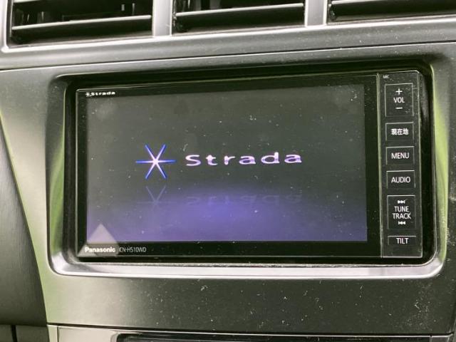 Toyota Prius α 4