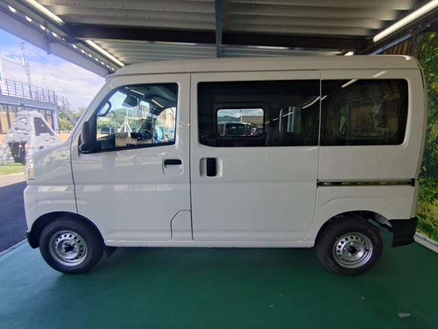Daihatsu Hijet Cargo 10