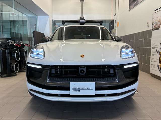 Porsche Macan 2