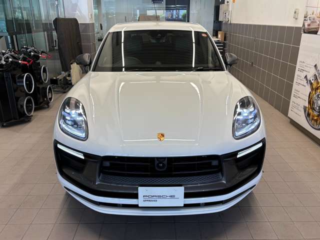 Porsche Macan 3