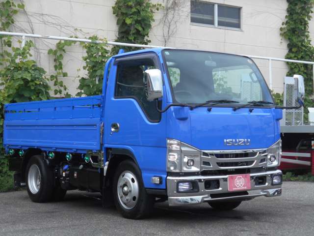 Isuzu Elf 3