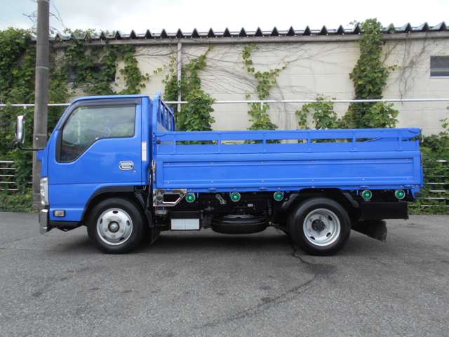 Isuzu Elf 4
