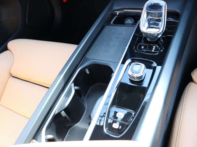 Volvo XC60 10