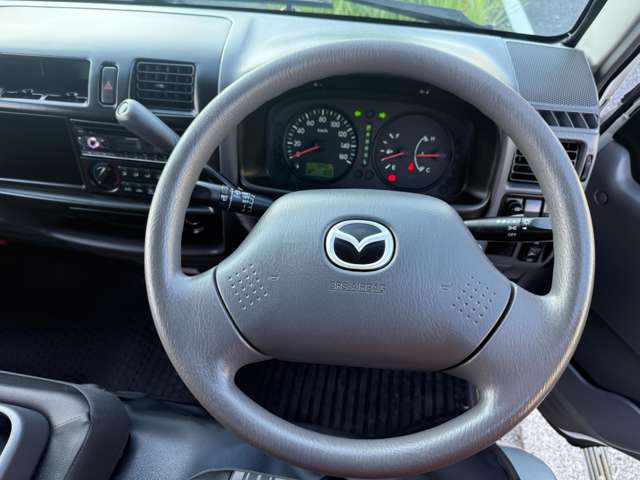Mazda Bongo Truck 8