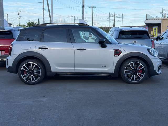 MINI Crossover 8