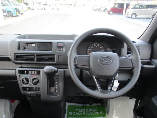 Daihatsu Hijet Deck Van 11