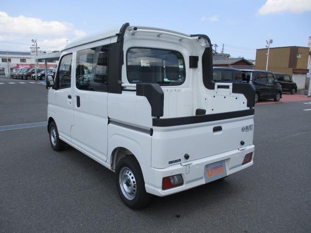 Daihatsu Hijet Deck Van 9