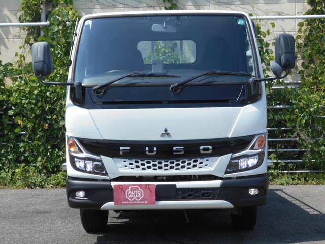 Mitsubishi Fuso Canter 2