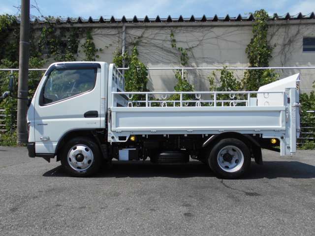 Mitsubishi Fuso Canter 4