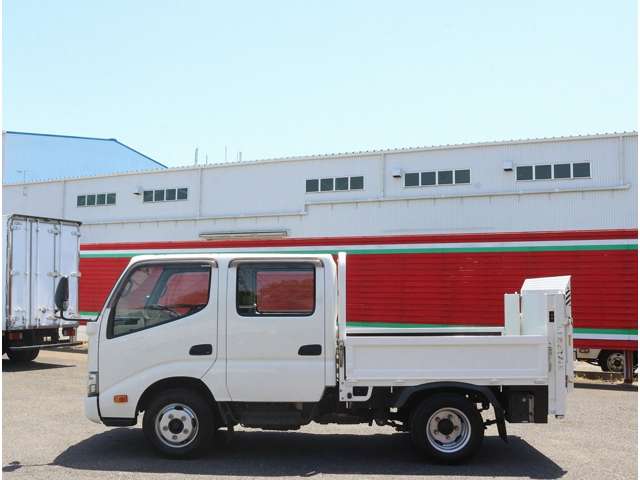 Hino Dutro 12