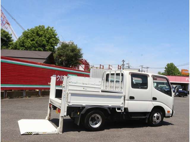 Hino Dutro 2