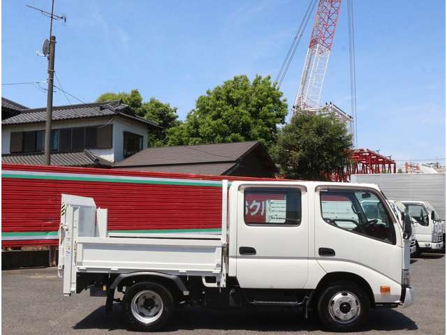 Hino Dutro 8