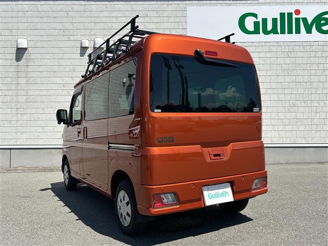 Toyota Pixis Van 8