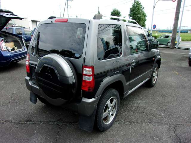 Mitsubishi Pajero Mini 7