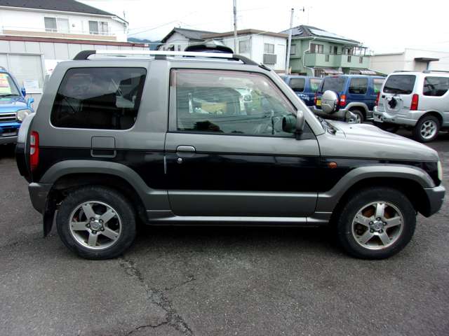 Mitsubishi Pajero Mini 8