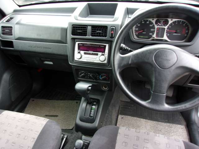 Mitsubishi Pajero Mini 10