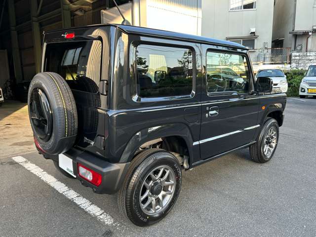 Suzuki Jimny 6