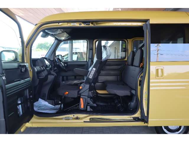 Honda N-VAN 9