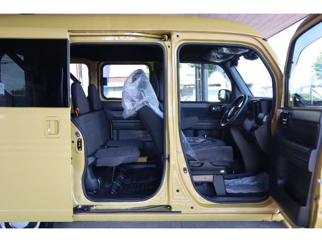 Honda N-VAN 10
