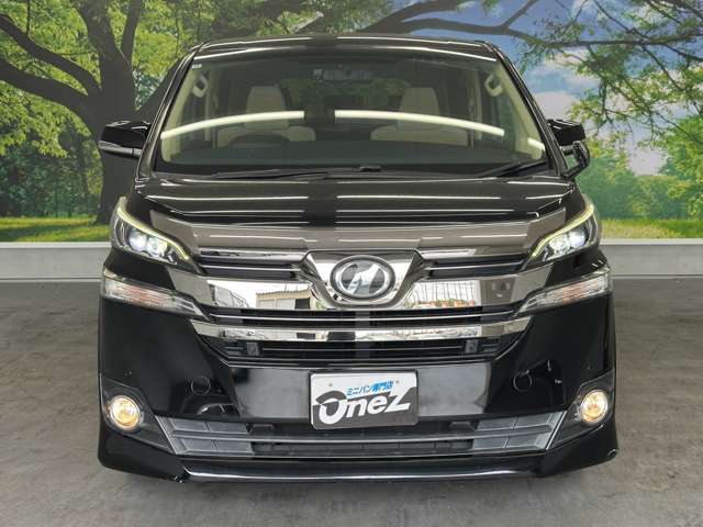 Toyota Vellfire 3