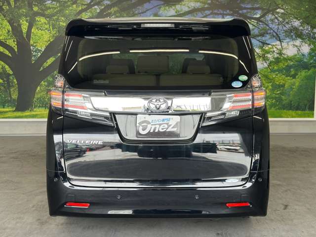 Toyota Vellfire 10