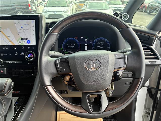 Toyota Alphard 2