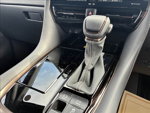 Toyota Alphard 9