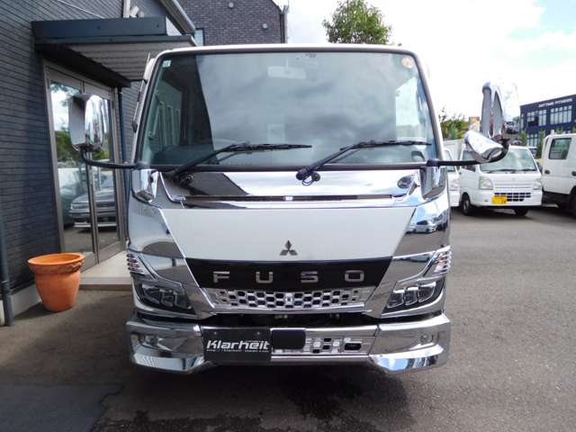 Mitsubishi Fuso Canter 2