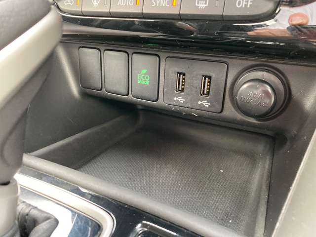 Mitsubishi Eclipse Cross 10