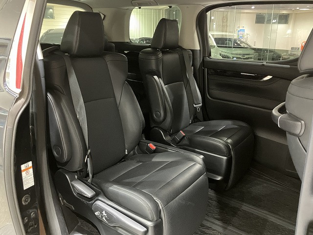 Toyota Alphard 10