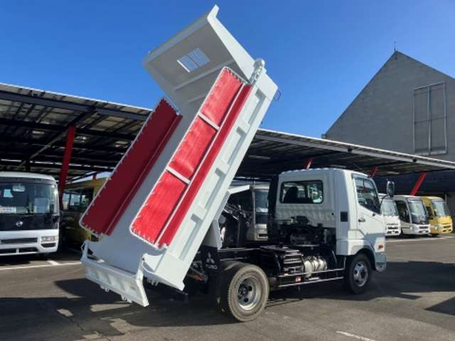Mitsubishi Fuso Fighter 8