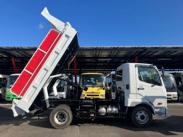 Mitsubishi Fuso Fighter 9