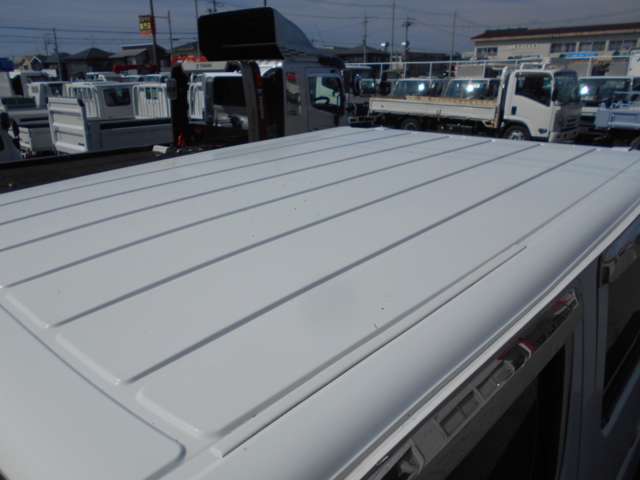 Mitsubishi Fuso Canter 11