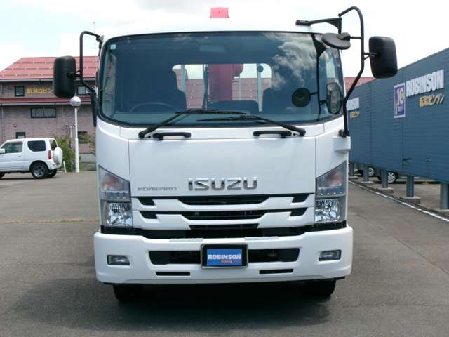 Isuzu Forward 2
