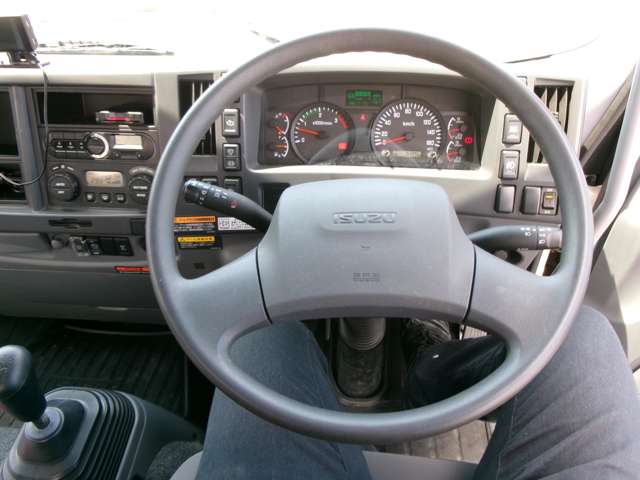 Isuzu Forward 9