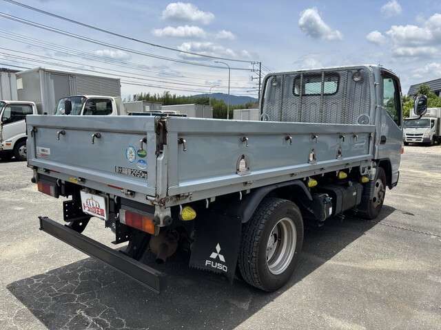 Mitsubishi Fuso Canter 11