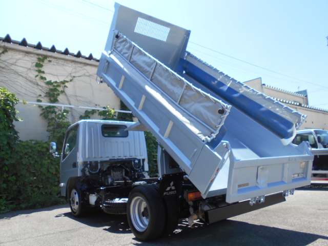 Mitsubishi Fuso Canter 11
