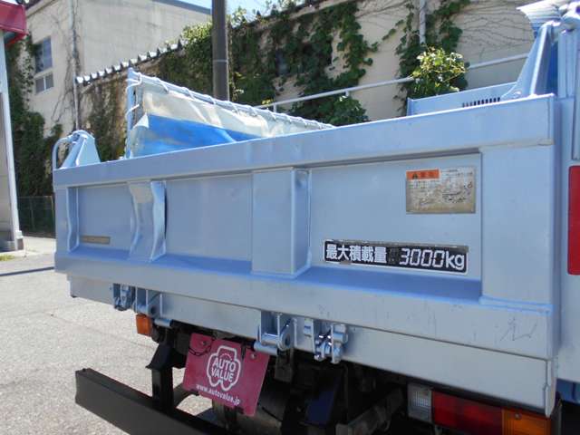 Mitsubishi Fuso Canter 12