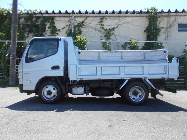 Mitsubishi Fuso Canter 4