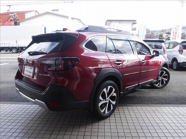 Subaru Legacy Outback 5