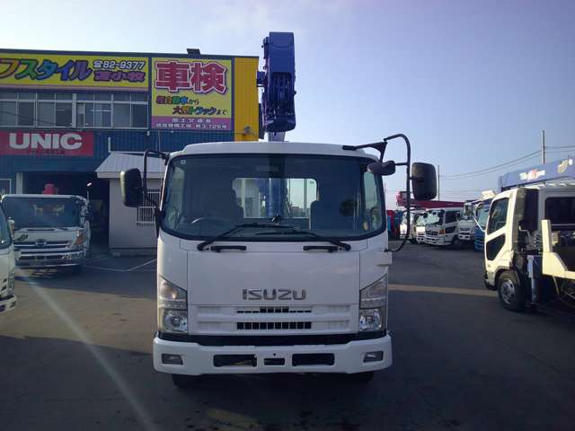 Isuzu Forward 2