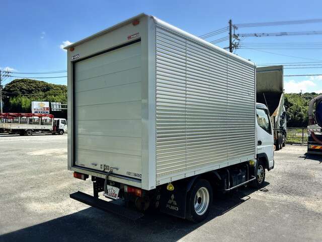 Mitsubishi Fuso Canter 2