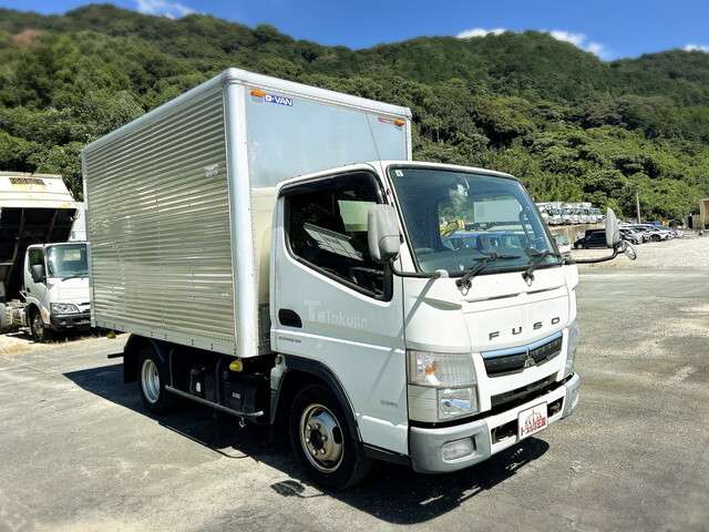 Mitsubishi Fuso Canter 3