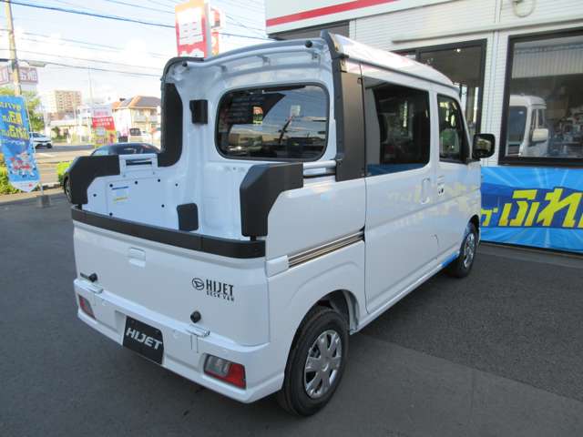 Daihatsu Hijet Deck Van 4