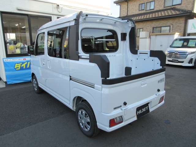 Daihatsu Hijet Deck Van 5