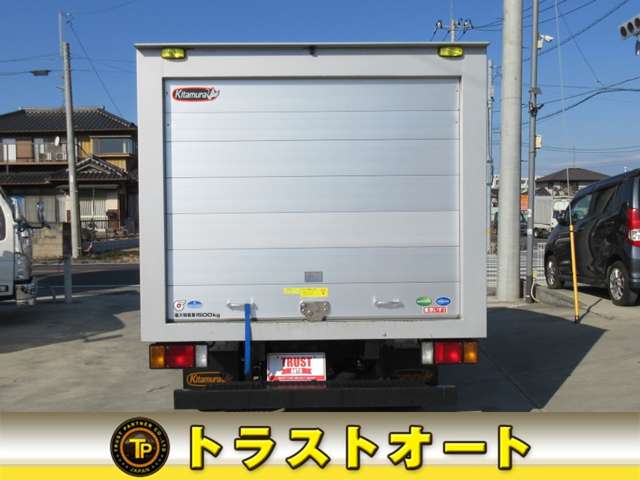 Isuzu Elf 11