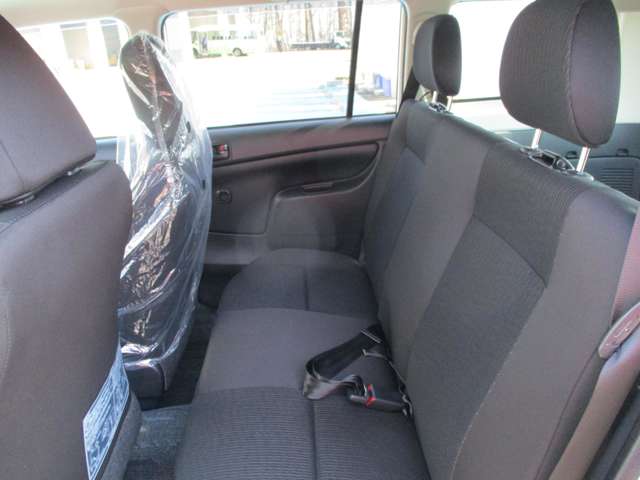 Toyota Probox Van 11