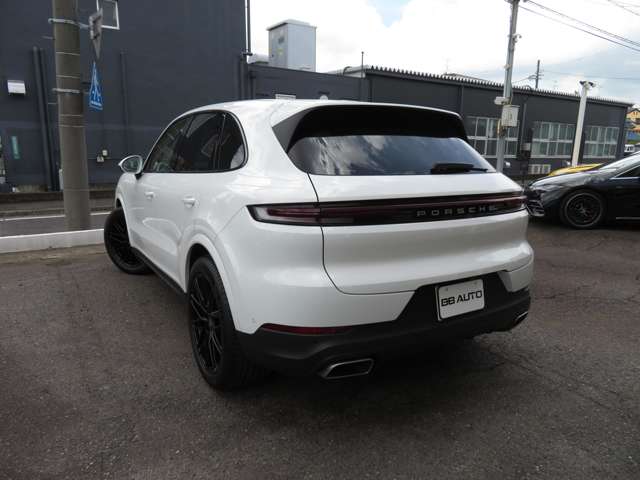 Porsche Cayenne 2